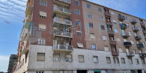 STANZA IN AFFITTO PER STUDENTESSE UNIVERSITARIE