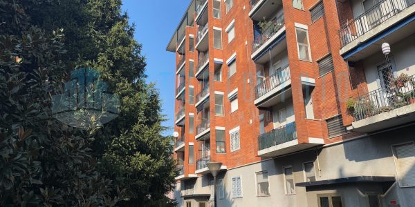 BILOCALE CON DOPPIO BALCONE TRASFORMABILE IN TRILOCALE
