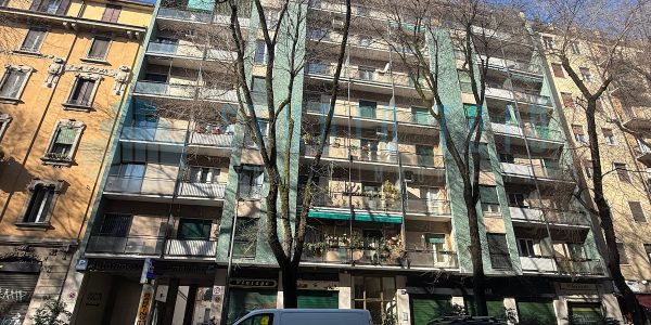 AMPIO MONOLOCALE CON CUCINA ABITABILE E BALCONE