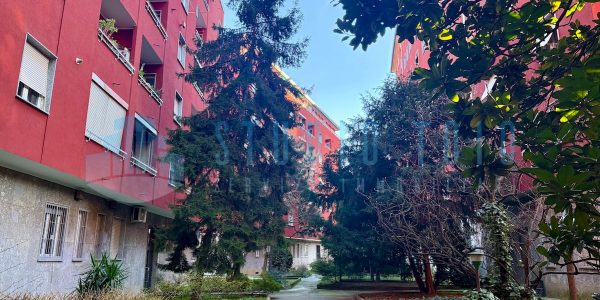 LUMINOSO E AMPIO TRILOCALE AL QUINTO PIANO